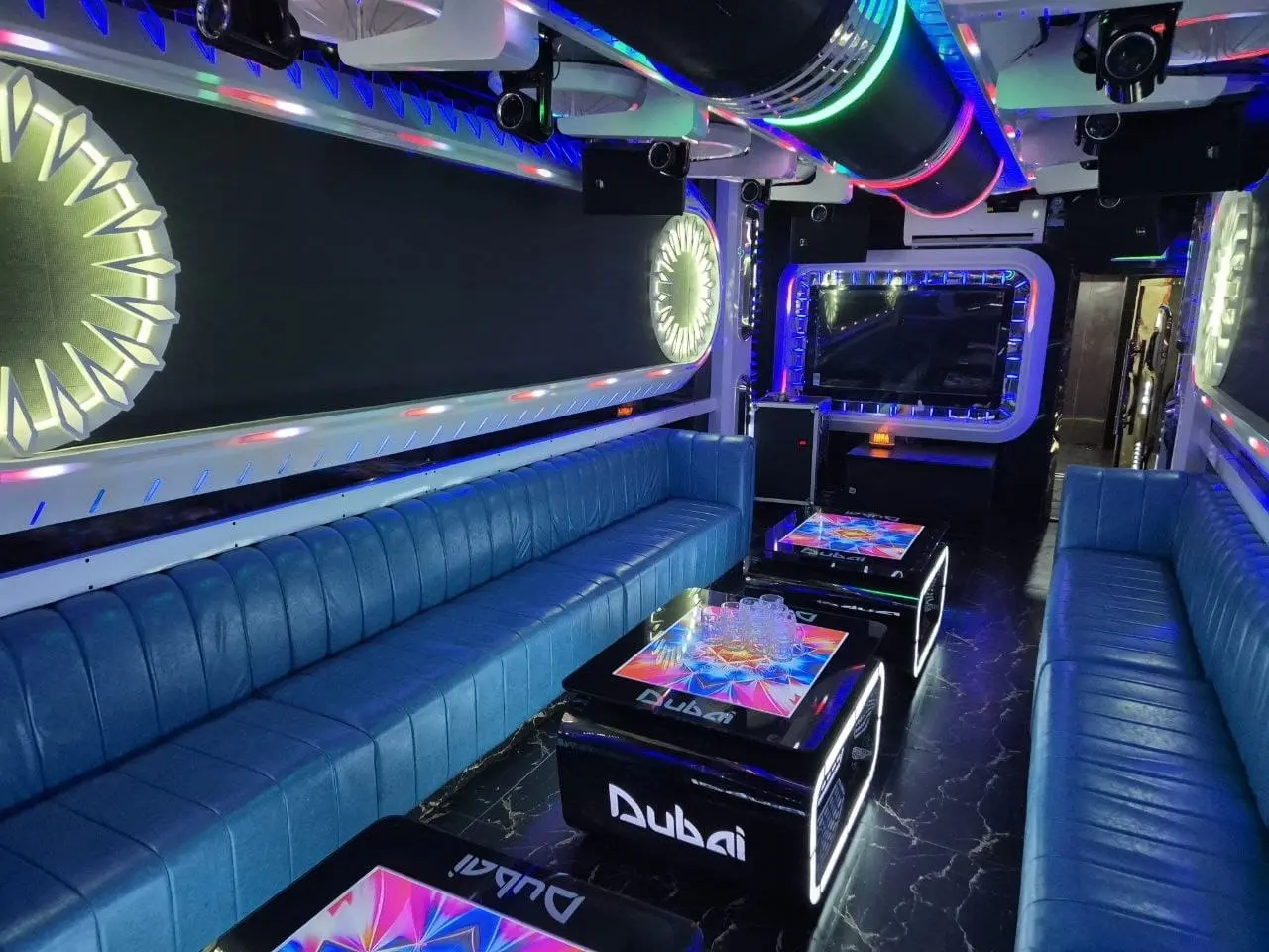 나트랑 두바이 KTV 가라오케 VIP 대형 룸